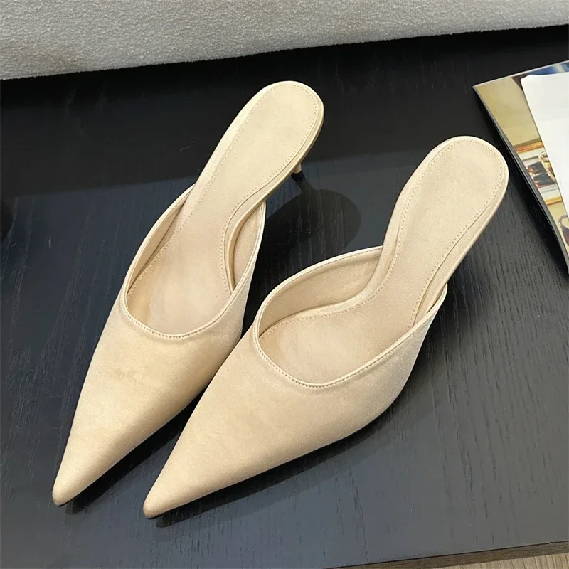 Aneikeh Sexy Pointed Toe Mules – Luxury Lifestyle Bewertung und Preis