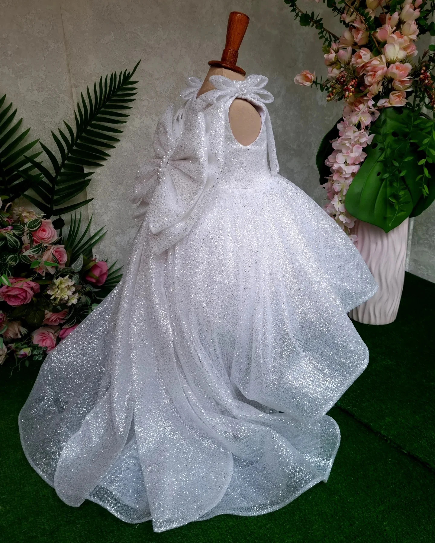 Customized Luxury Flower Girl  – Luxury Lifestyle Photography Bewertung und Preis