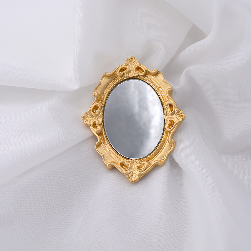 Vintage Engraved Mirror Photo  – Luxury Lifestyle Photography Bewertung und Preis
