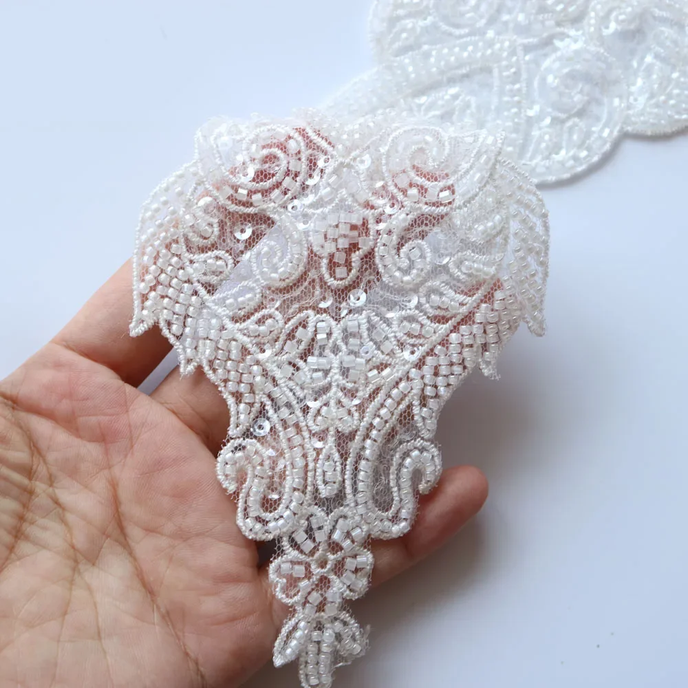 Luxury flower beaded embroider – Luxury Lifestyle Photography Bewertung und Preis